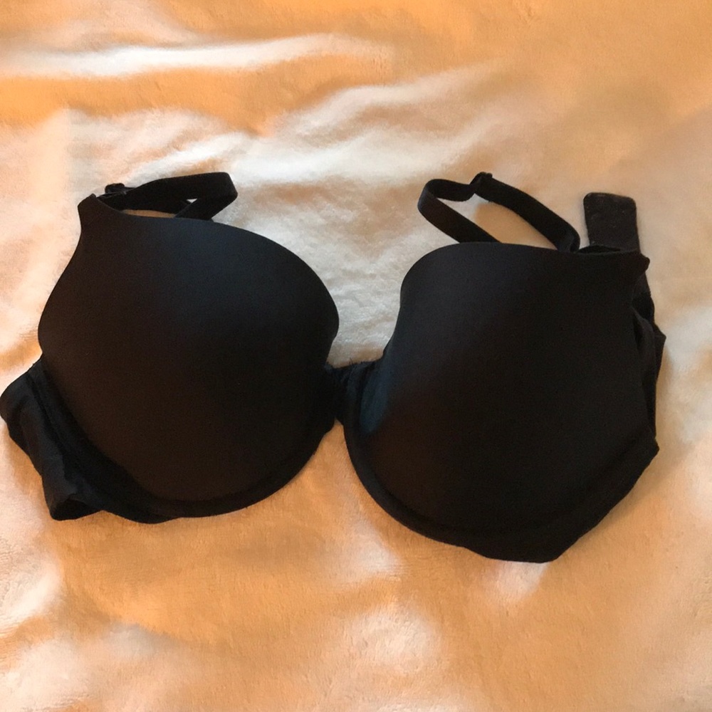 Victoria Secret Demi t-shirt bra